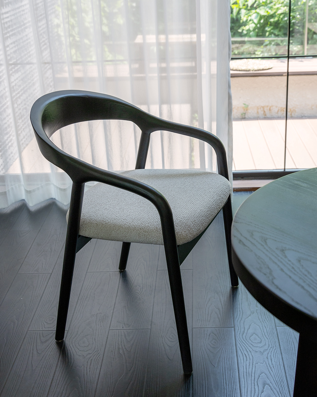 Wooden Chair Shane Arm - Black / White - Image 9